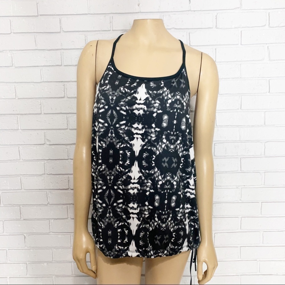 Fabletics Women’s Abstract‎ Tank - Picture 10 of 11